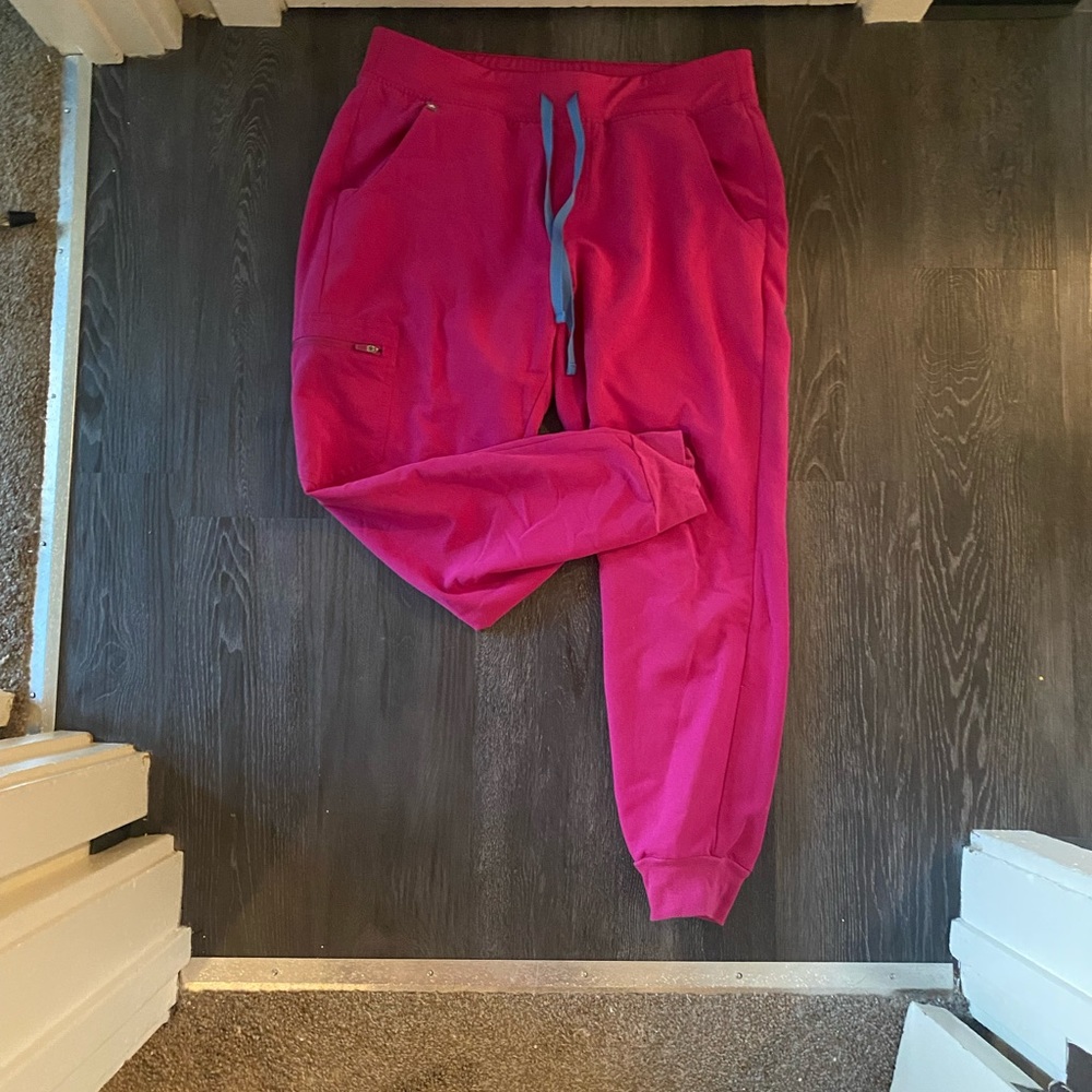 Figs Zamora joggers - Picture 1 of 1